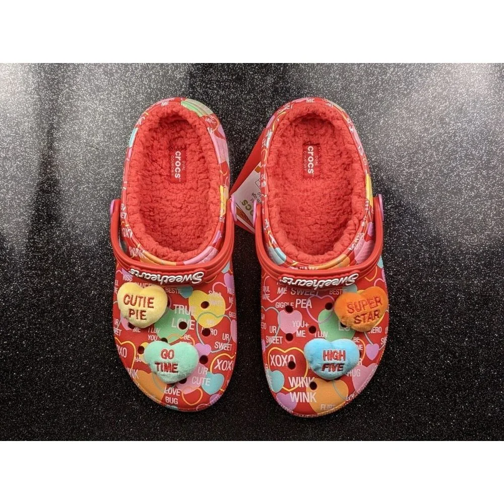 Crocs Classic Clog Fur Lined Sweethearts Red Pink Size J5 Women's Size 7 NIB